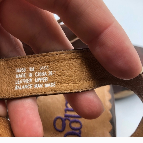 Clark's brown leather wedge sandals, size 9 - Picture 3 of 4